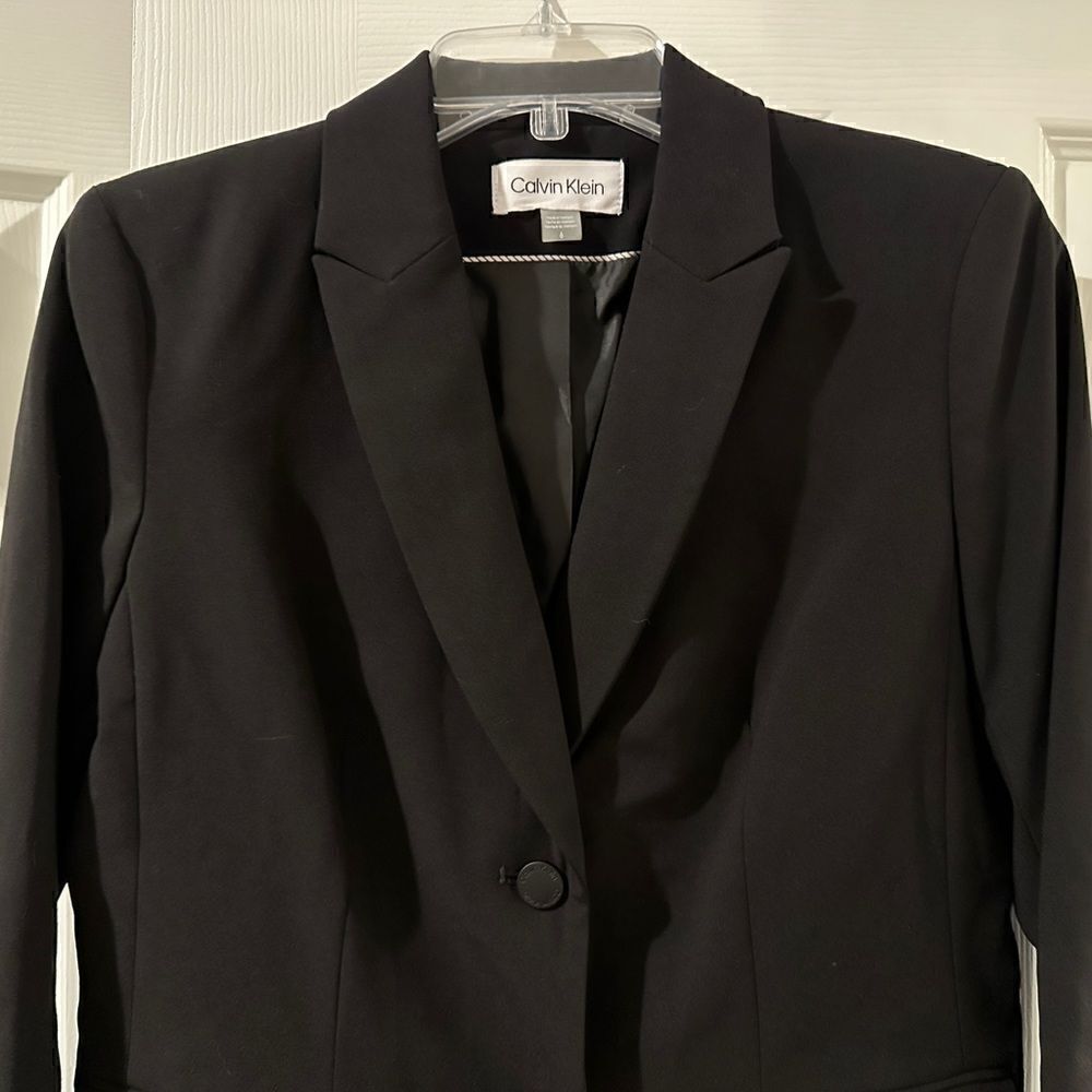 Calvin Klein Women's 2 Button Jacket - Picture 5 of 8